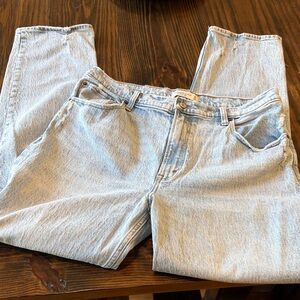Abercrombie & Fitch Light Blue Relaxed Fit Jeans